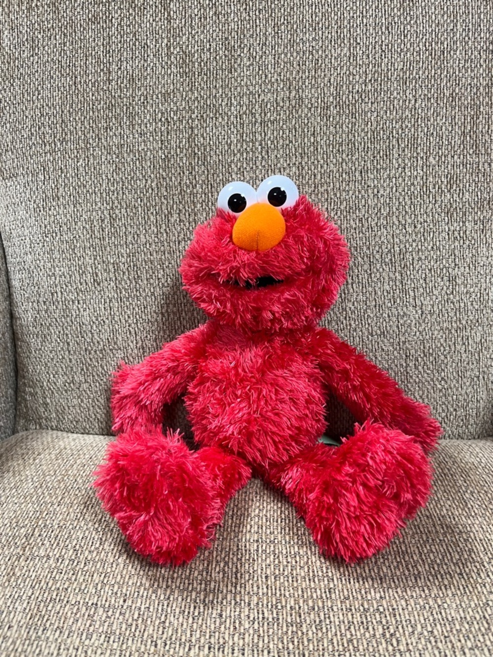 Red Elmo Plush Toy - Fuzzy Sesame Character